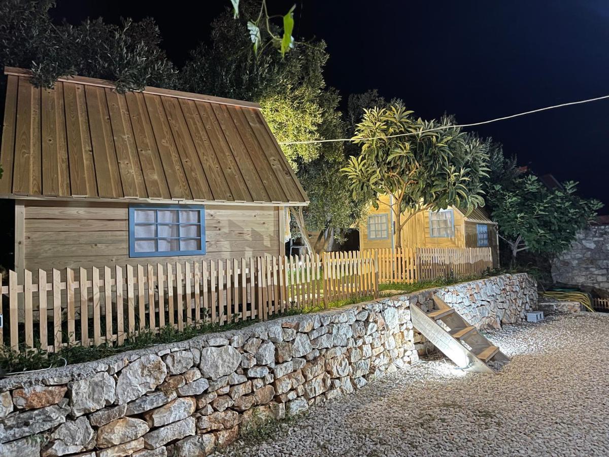 Camping Albania-Secret Village Den Sarande Ngoại thất bức ảnh