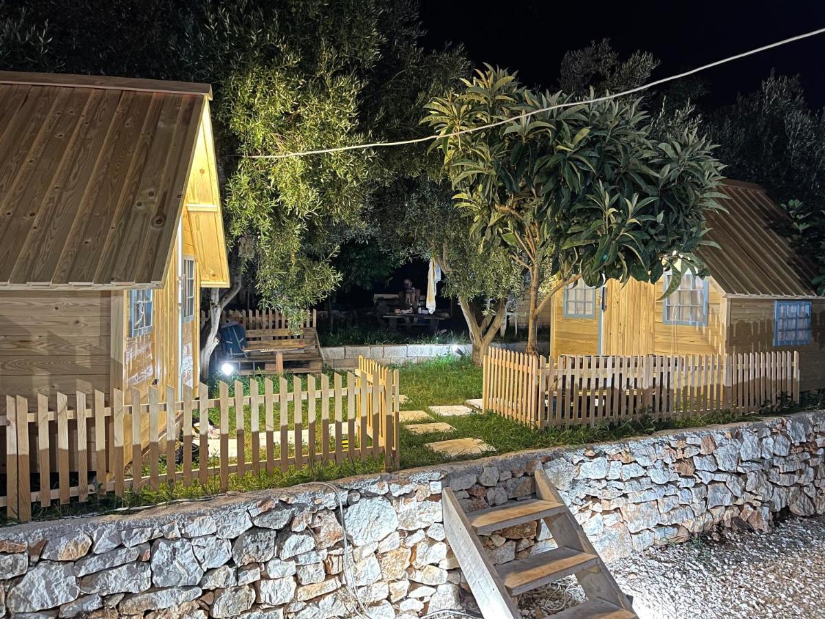 Camping Albania-Secret Village Den Sarande Ngoại thất bức ảnh